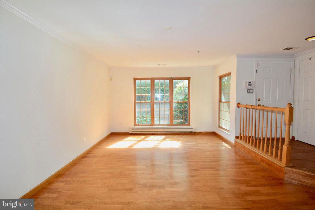 CARRIAGE PARK - Residential Lease