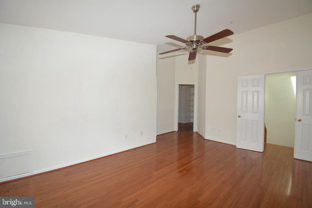 CARRIAGE PARK - Residential Lease