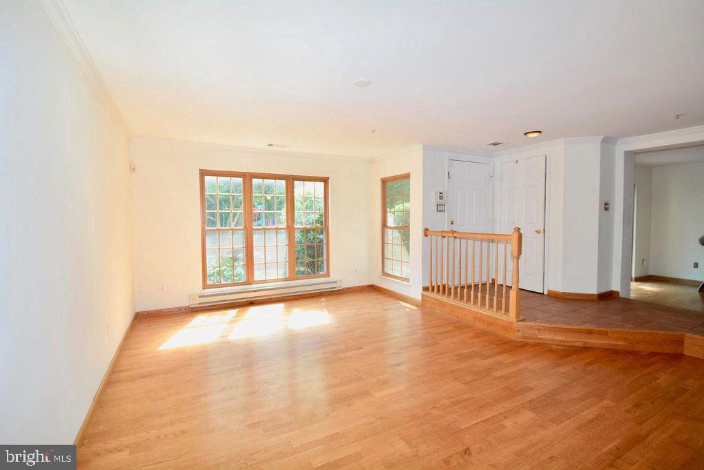 CARRIAGE PARK - Residential Lease