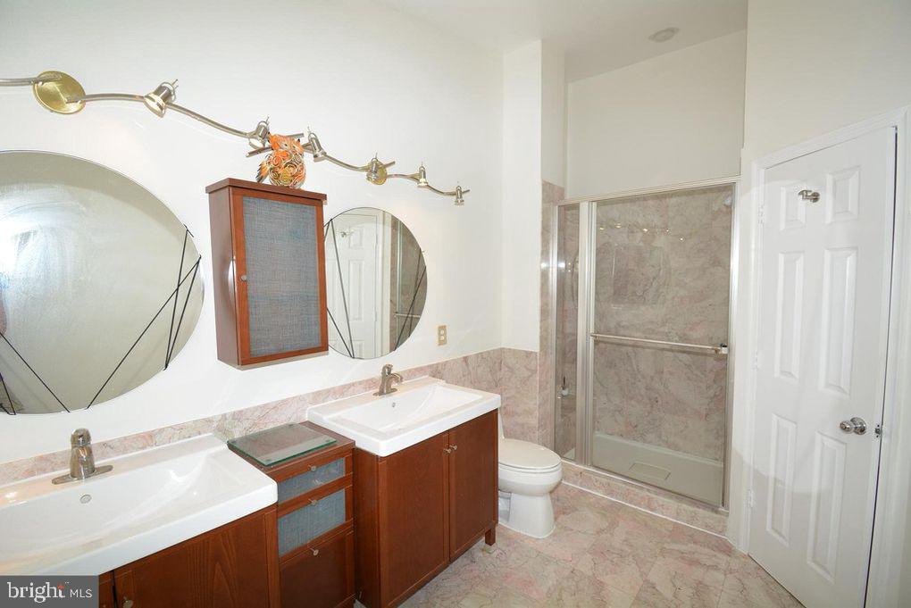 CARRIAGE PARK - Residential Lease