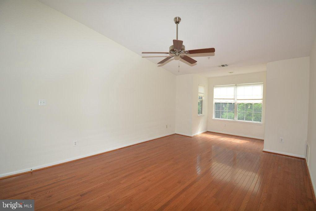 CARRIAGE PARK - Residential Lease