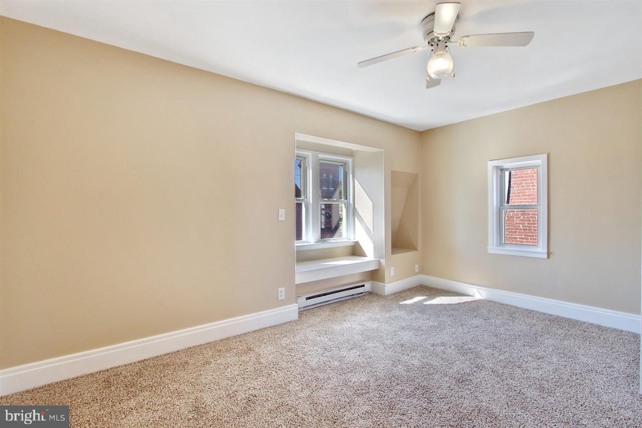 NORTH YORK - Residential