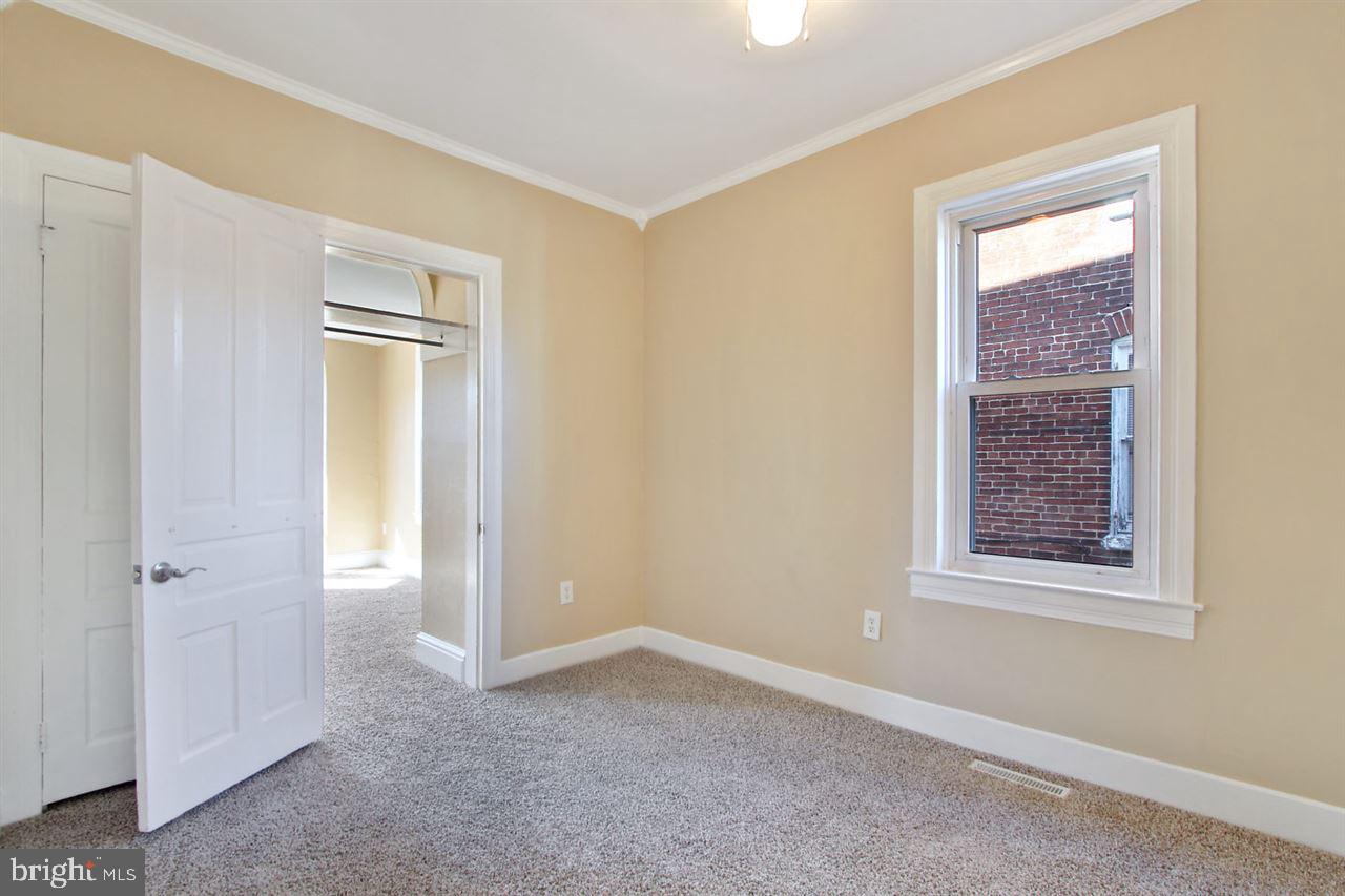 NORTH YORK - Residential