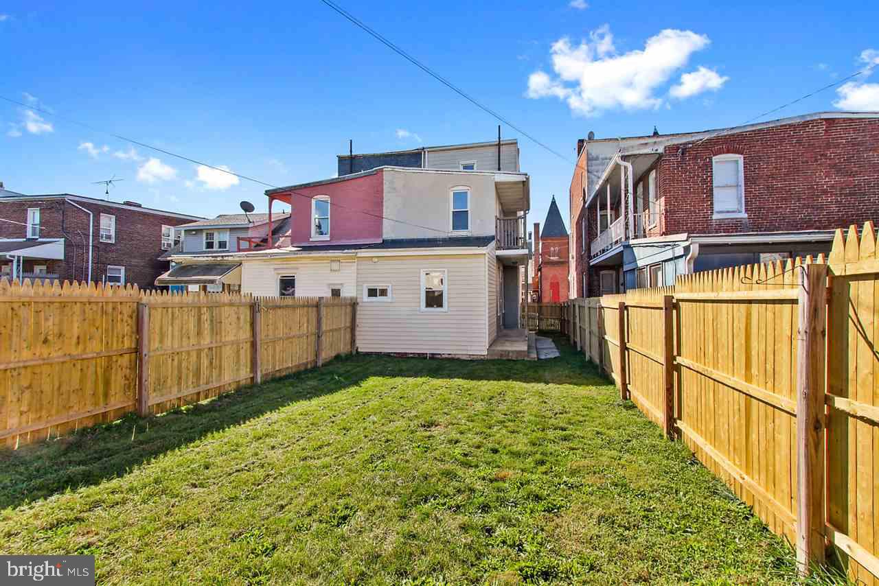 NORTH YORK - Residential
