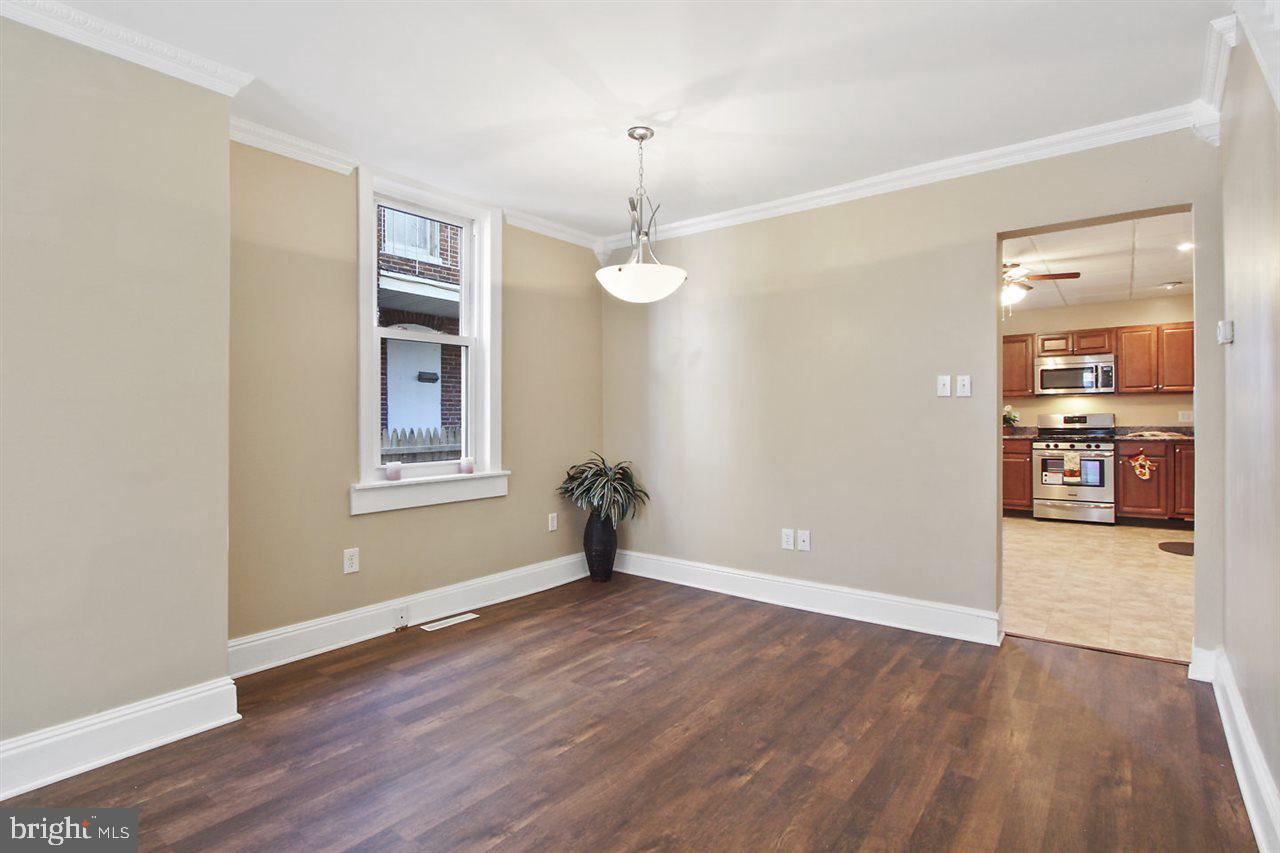 NORTH YORK - Residential