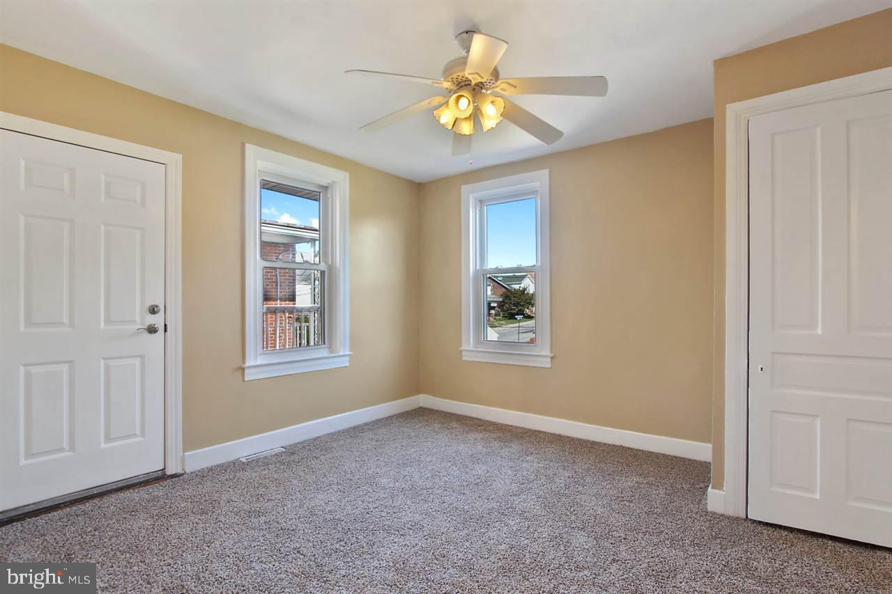 NORTH YORK - Residential