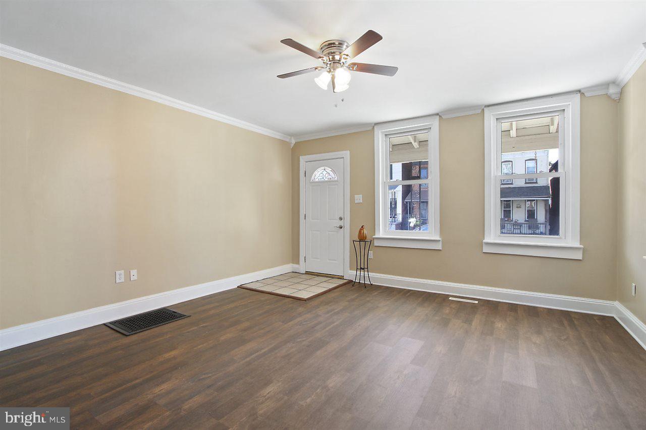 NORTH YORK - Residential