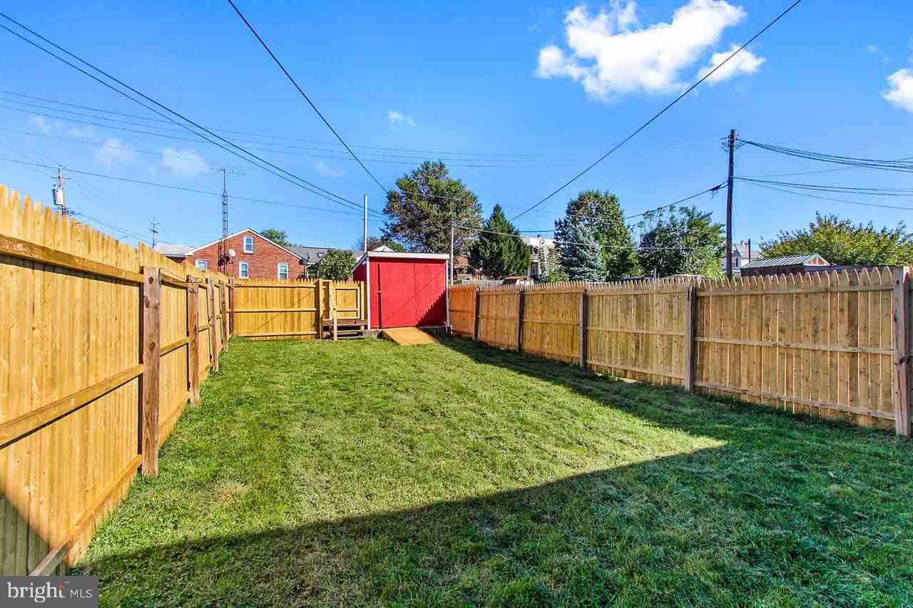 NORTH YORK - Residential