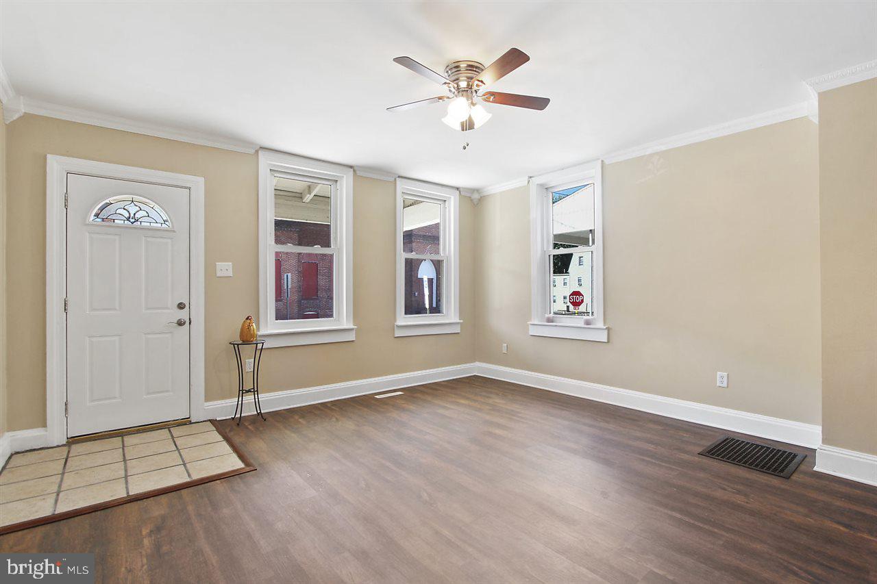 NORTH YORK - Residential
