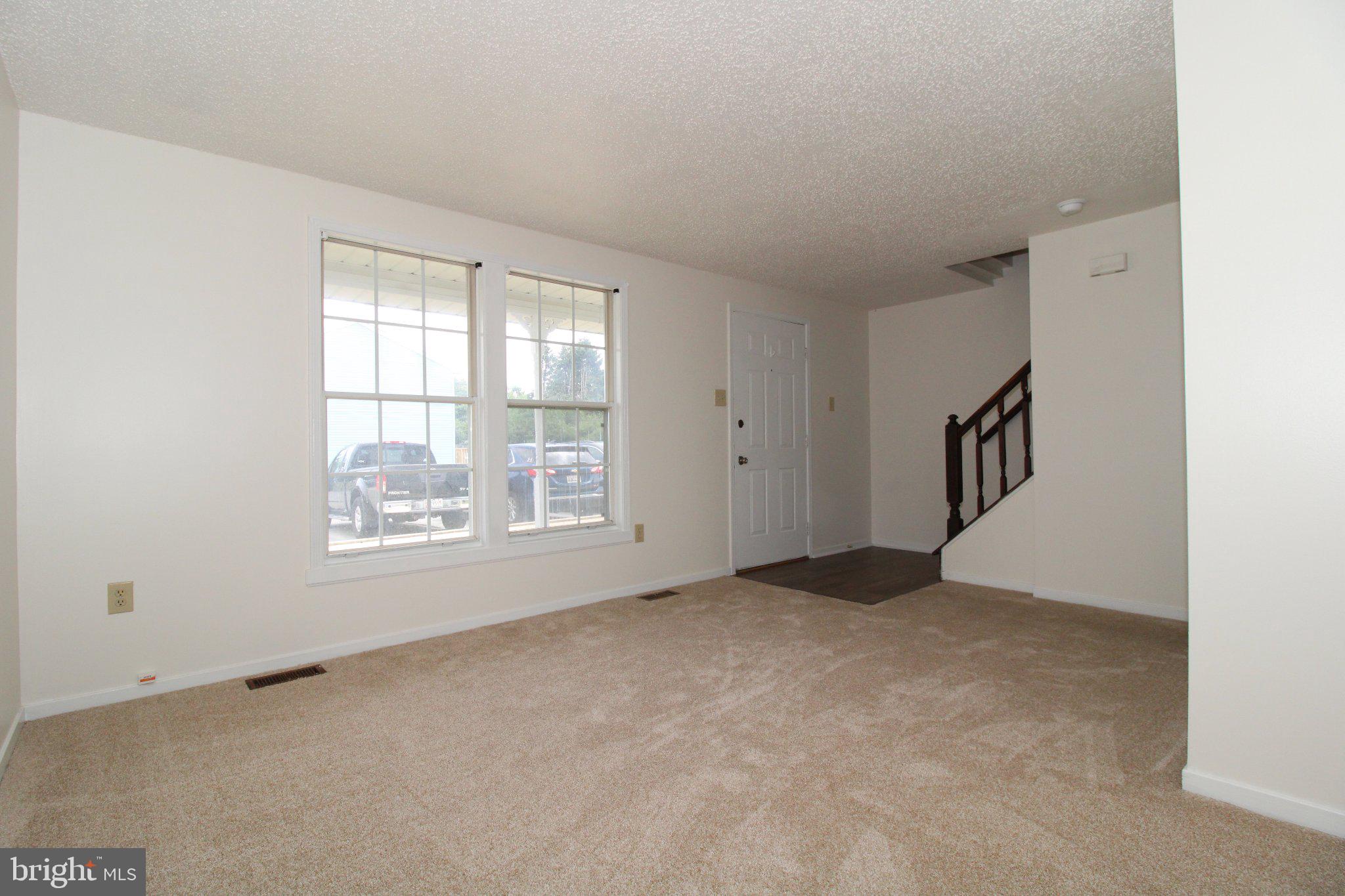 1524 VIOLET DRIVE
