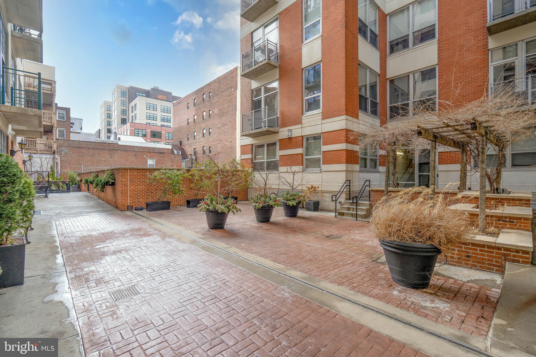 OLD CITY - Residential