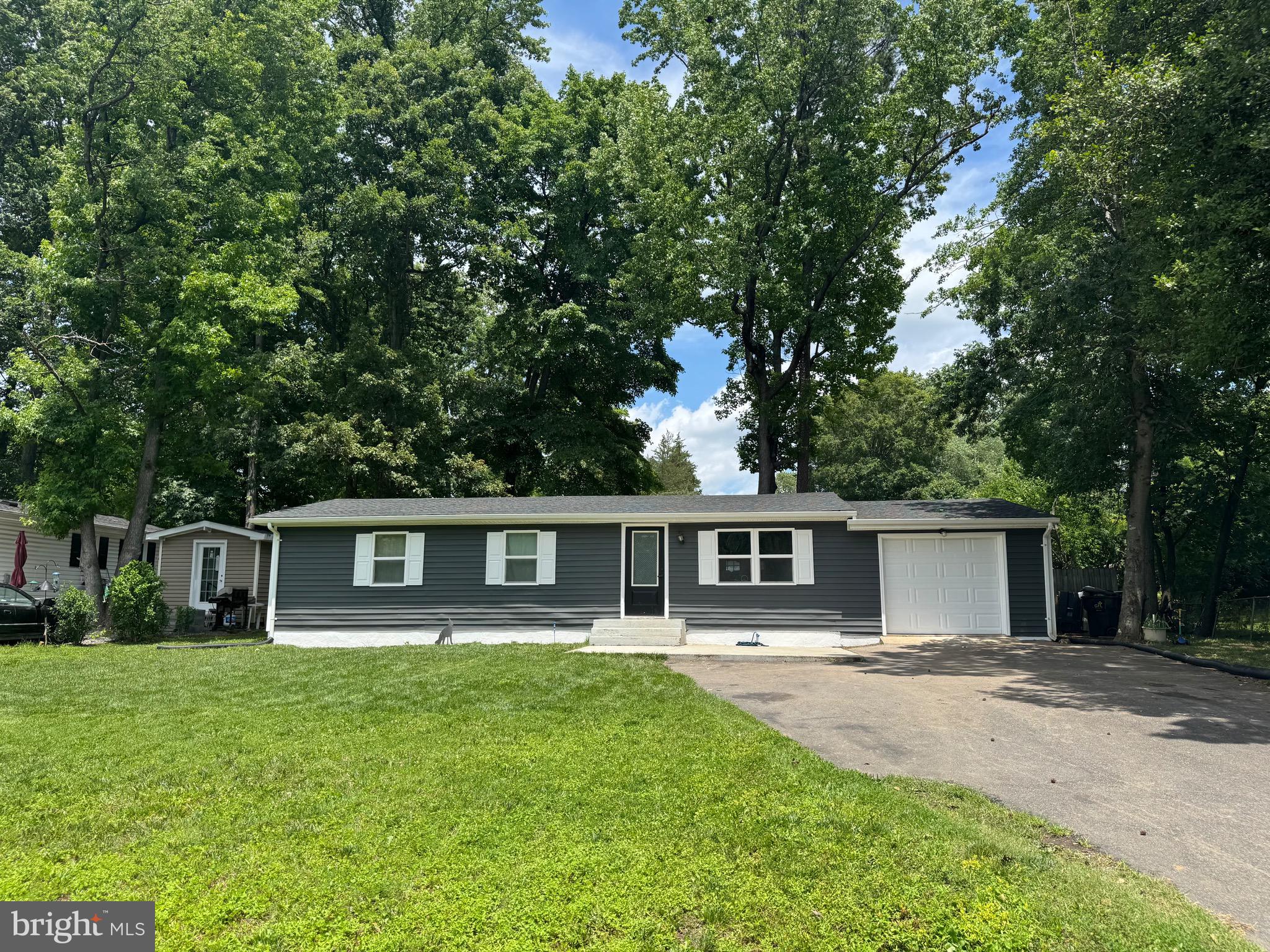 Priced to Sell! The sellers have reduced the price to motivate buyers—this is an incredible value for a home with so many updates in such a desirable location!!!
Welcome to this beautifully updated 3-bedroom, 1-bathroom home nestled in a peaceful cul-de-sac in Stafford. Perfectly combining comfort and style, this home is move-in ready with numerous upgrades throughout. Step inside to find new carpet in all bedrooms and new flooring in the living room, dining area, and kitchen. The living spaces are bright and inviting, enhanced by added recessed ceiling lighting that creates a warm, modern feel. The kitchen and bath have both been thoughtfully refreshed, with the bathroom fully remodeled to offer modern finishes and function. You'll also enjoy peace of mind with a brand-new A/C unit installed in 2025, along with fresh interior and exterior paint for a crisp, clean look. Outdoor living is just as impressive, featuring a fully fenced backyard with a spacious deck—perfect for entertaining, relaxing, or letting pets and kids play safely.
Don't miss this turnkey gem in a desirable location!