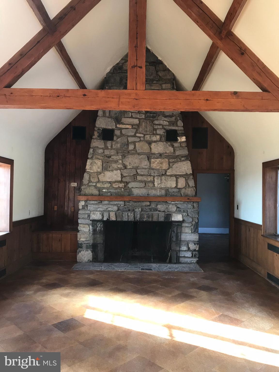 GLEN LEA - Residential Lease