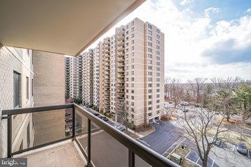 205 YOAKUM PARKWAY 810