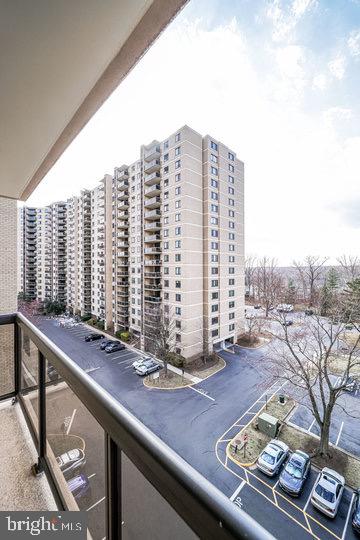 205 YOAKUM PARKWAY 810