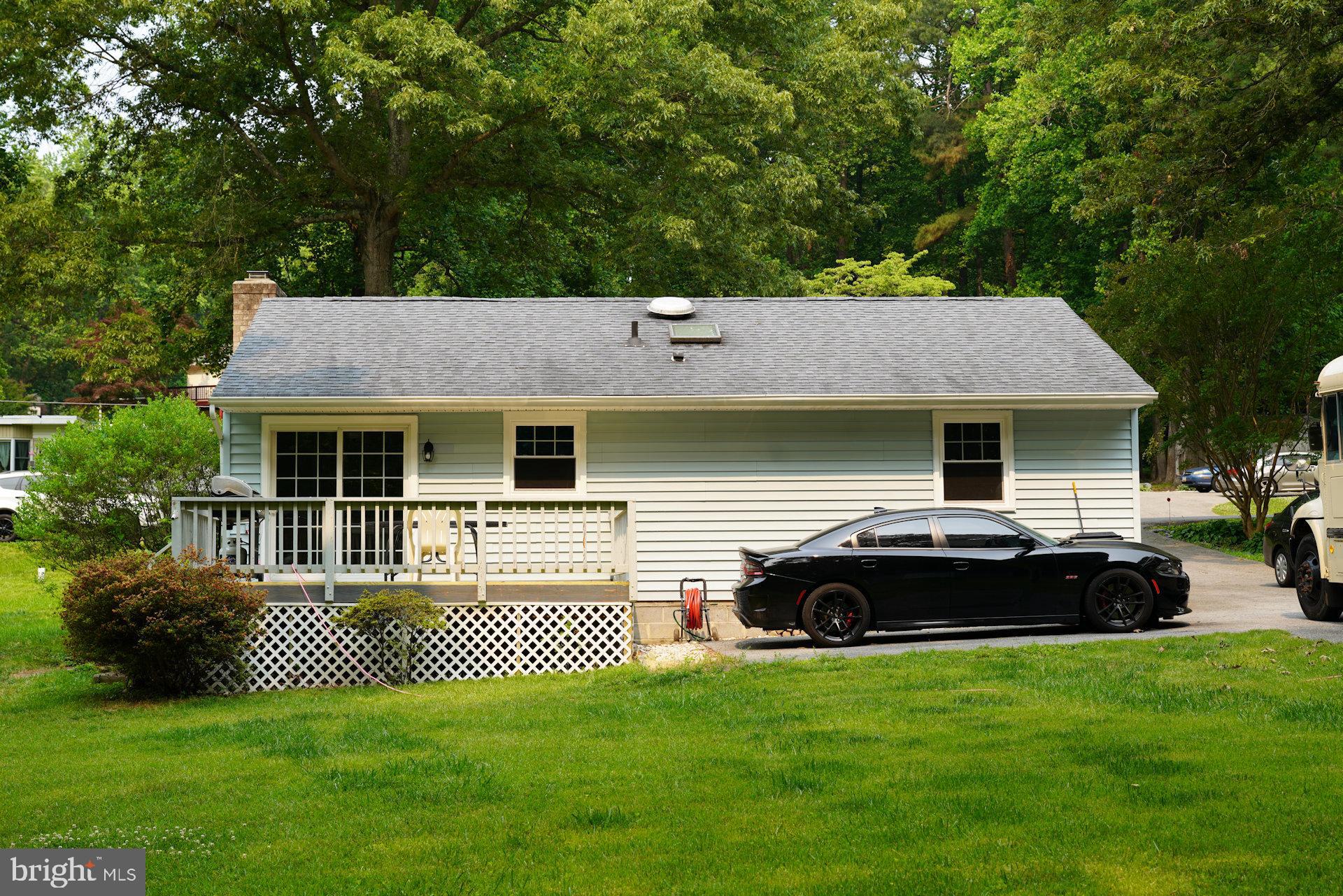 GOLDEN BEACH - Residential