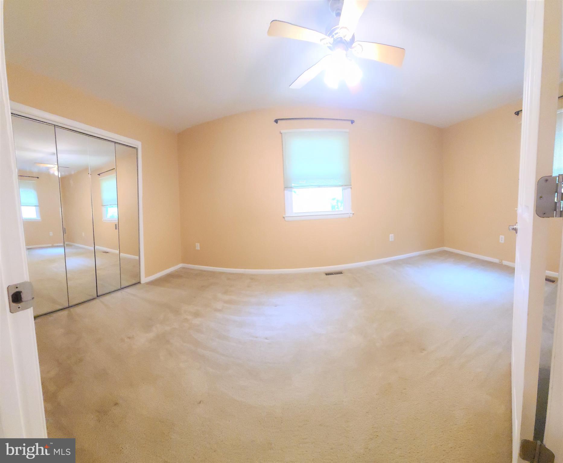 GOLDEN BEACH - Residential