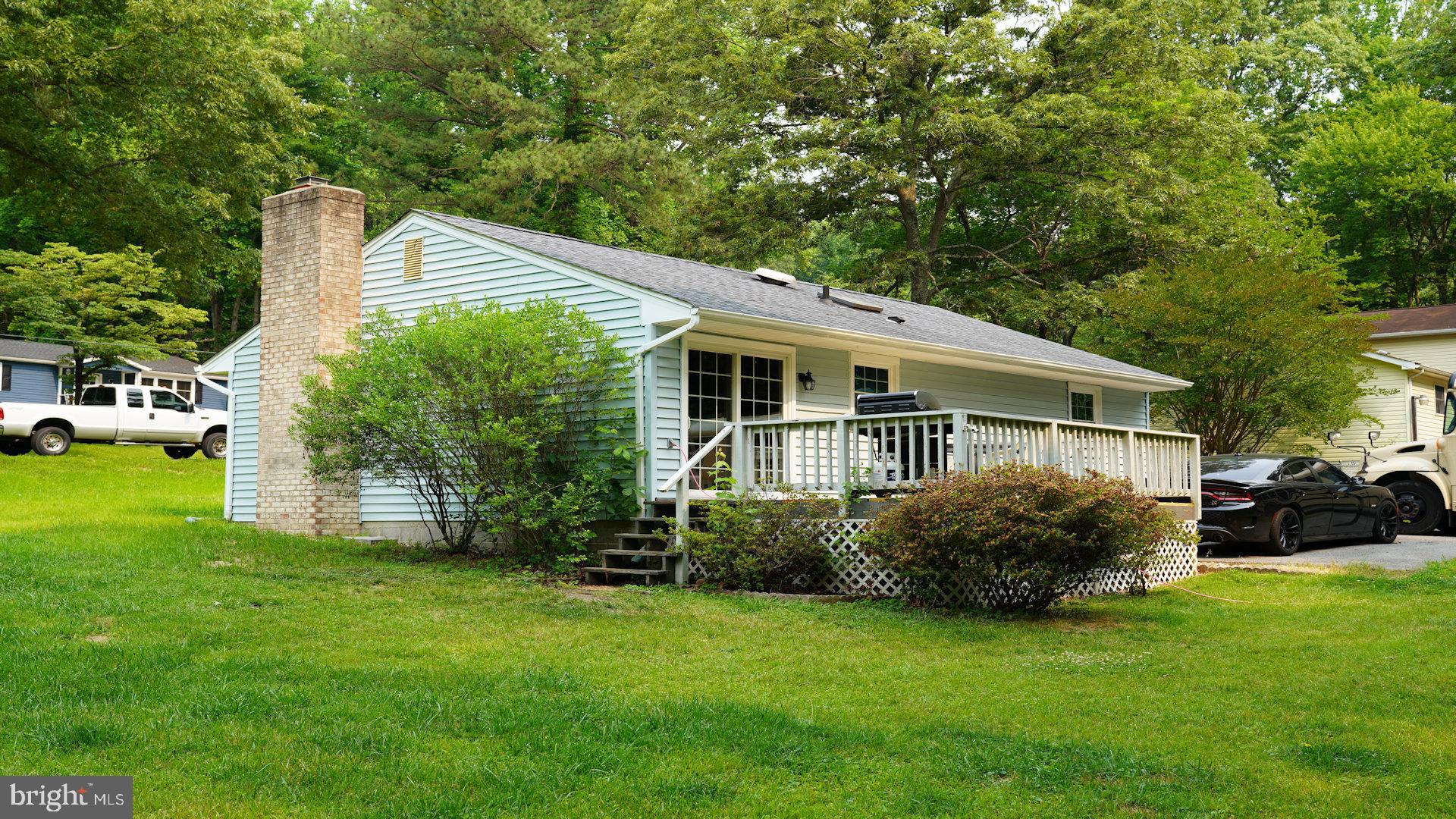 GOLDEN BEACH - Residential