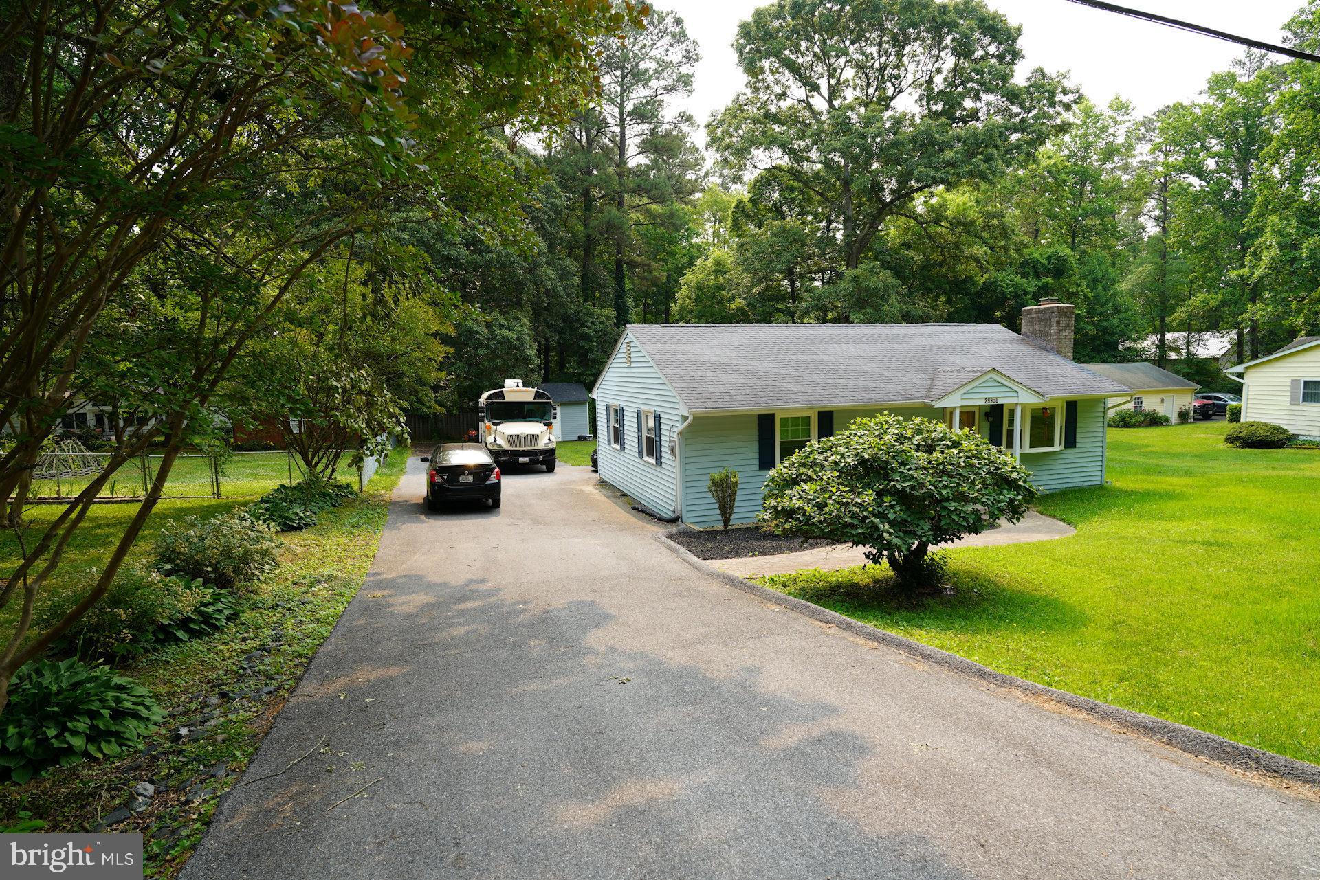GOLDEN BEACH - Residential