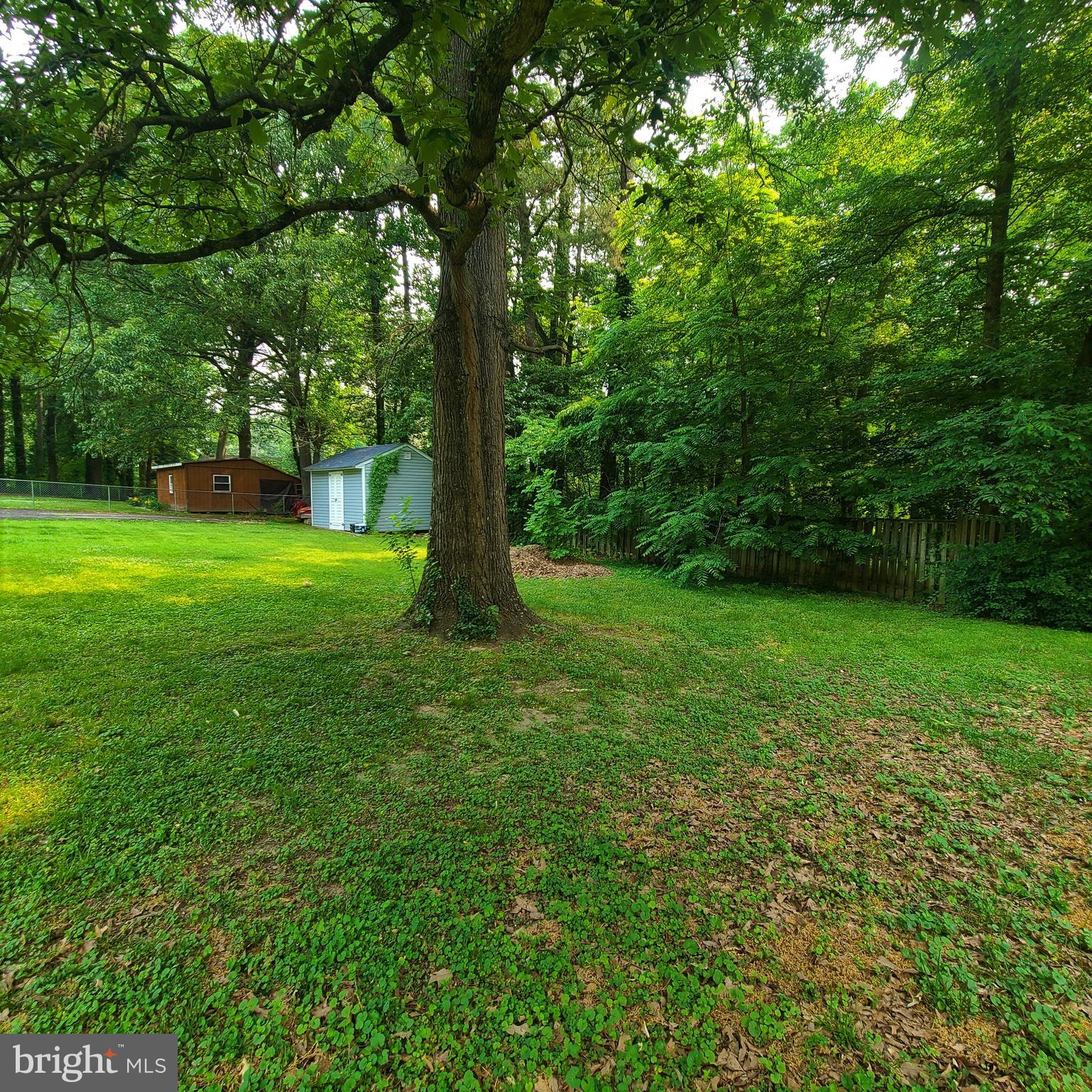 GOLDEN BEACH - Residential