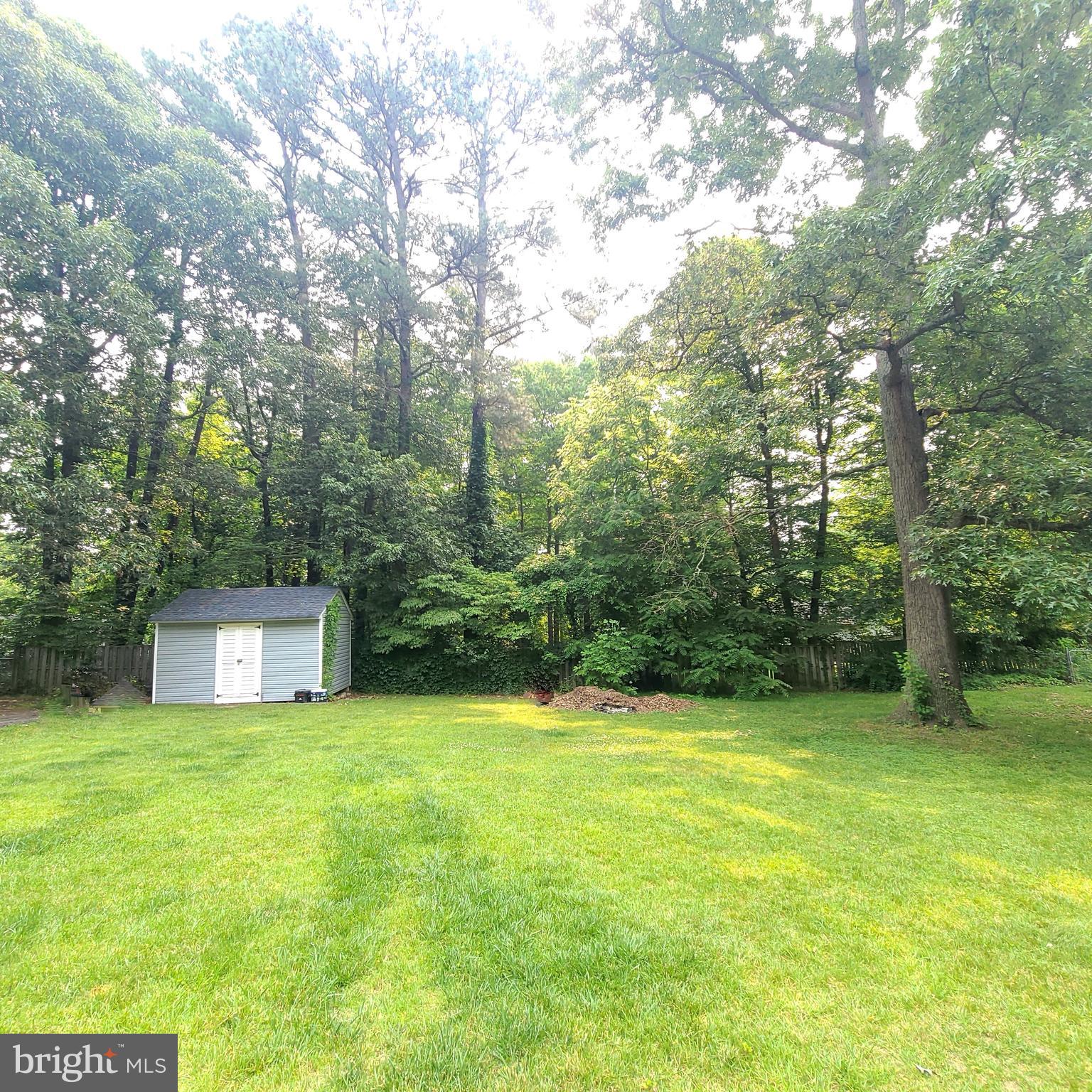 GOLDEN BEACH - Residential