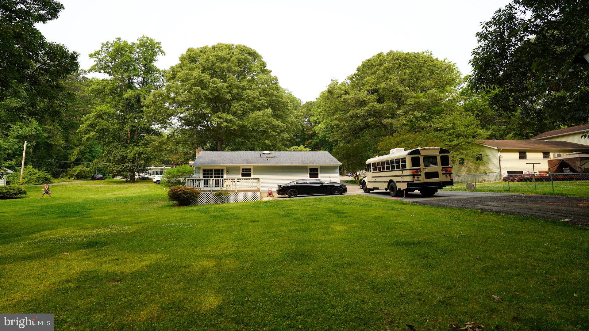 GOLDEN BEACH - Residential