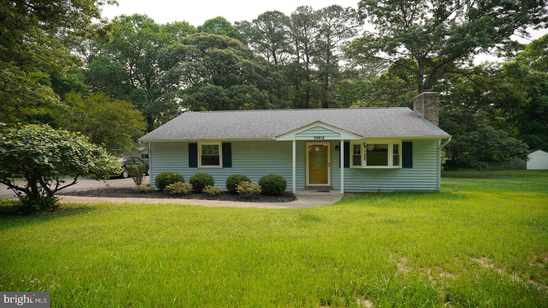 GOLDEN BEACH - Residential