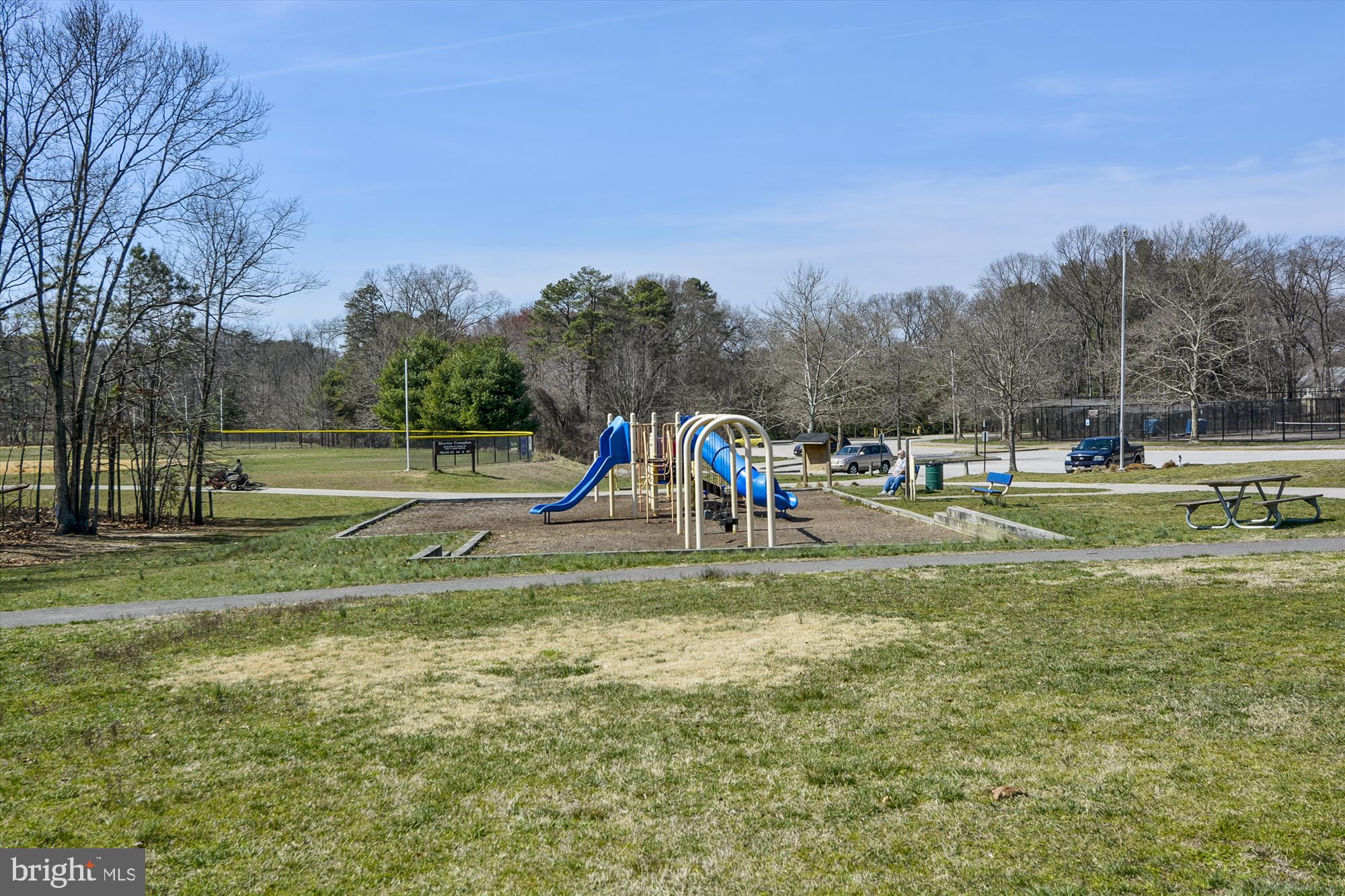 ELVATON ACRES - Residential