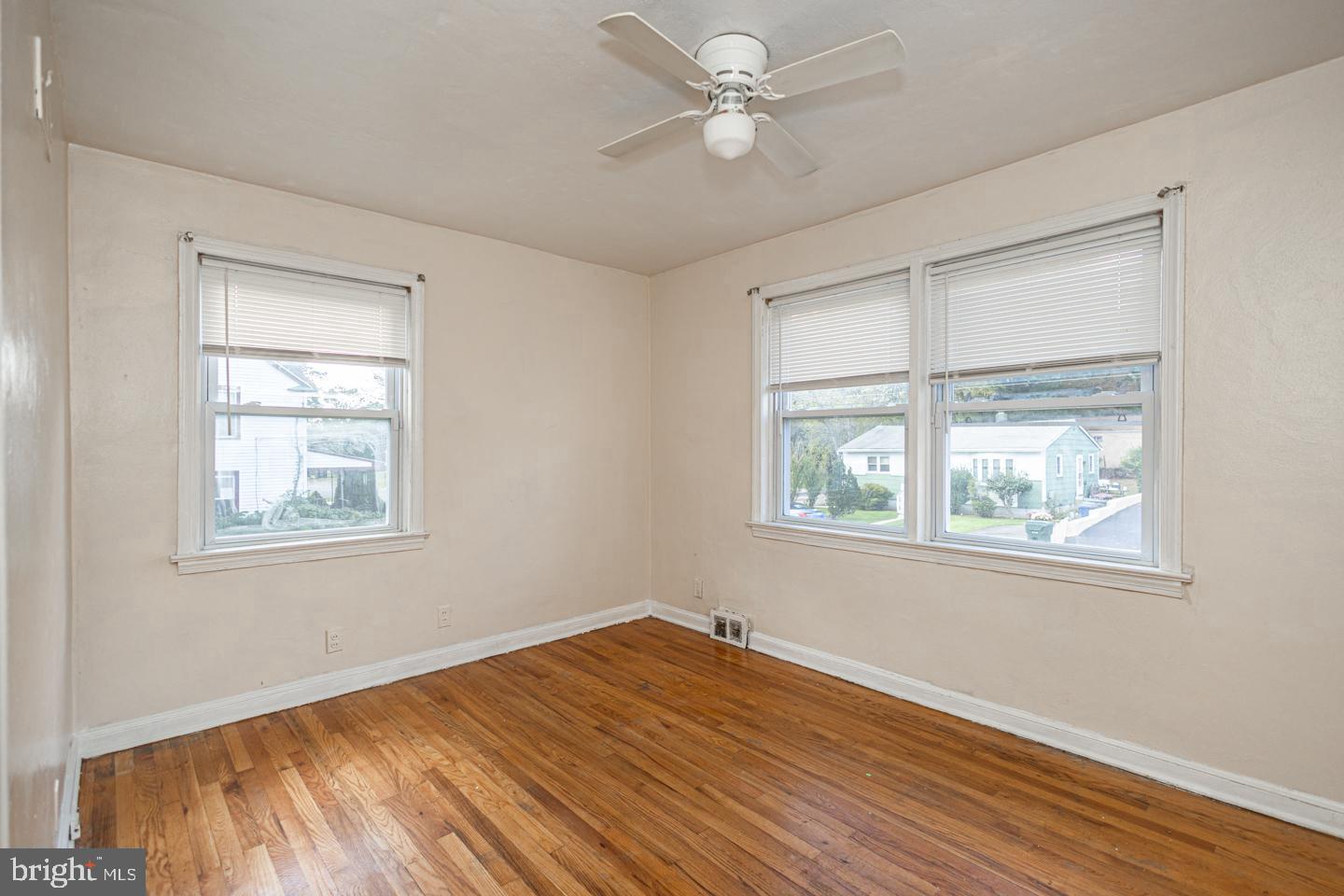 CRESTMONT - Residential Lease