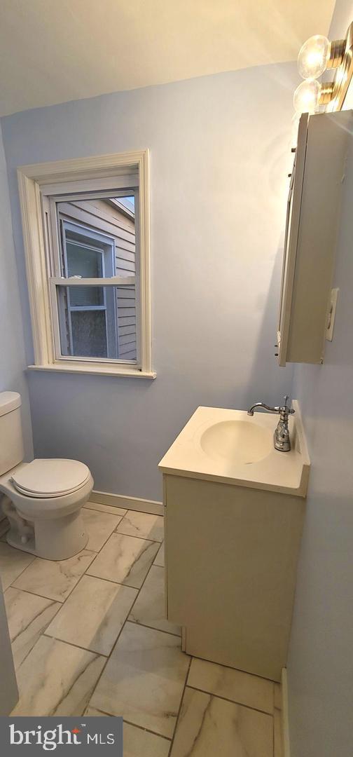 CRESTMONT - Residential Lease