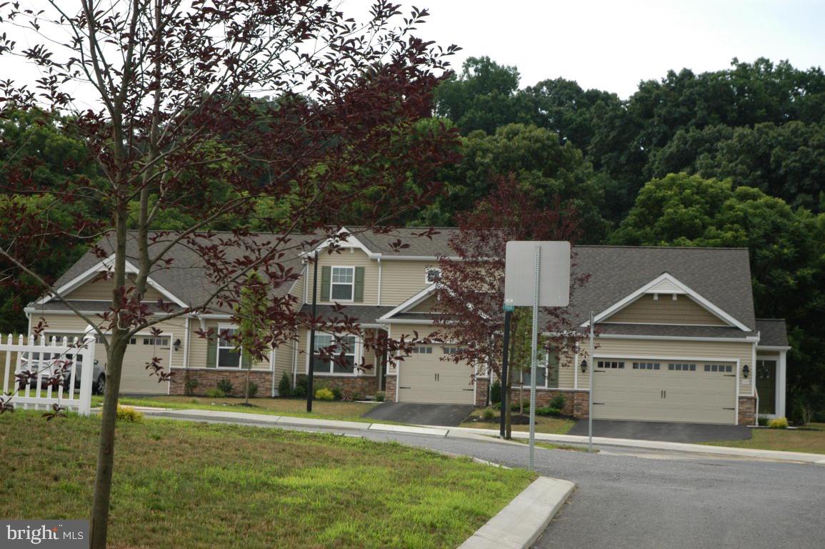 SUMMERFIELD - Residential
