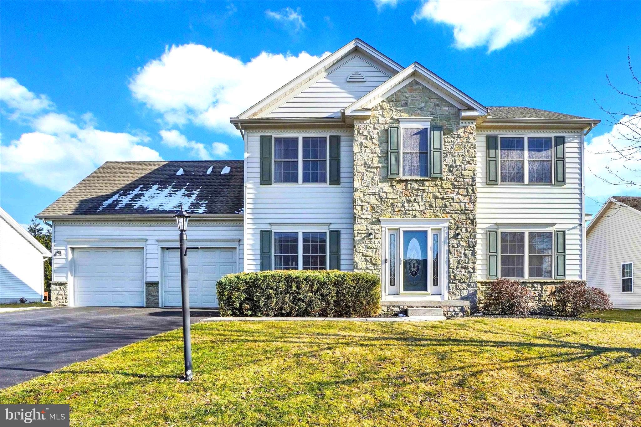 WELLINGTON GREENS - Residential