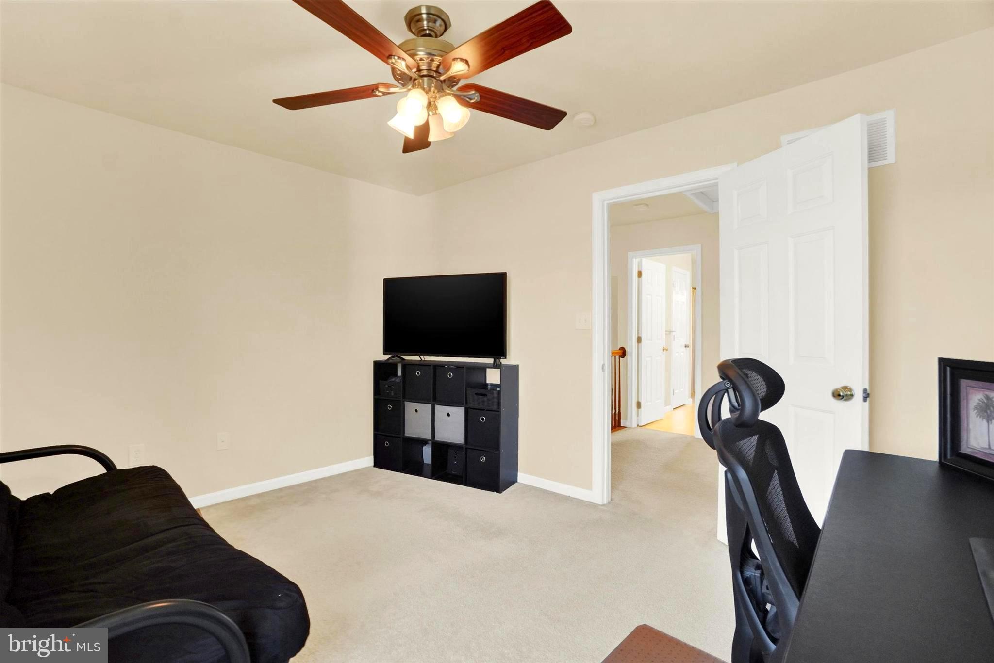 WELLINGTON GREENS - Residential