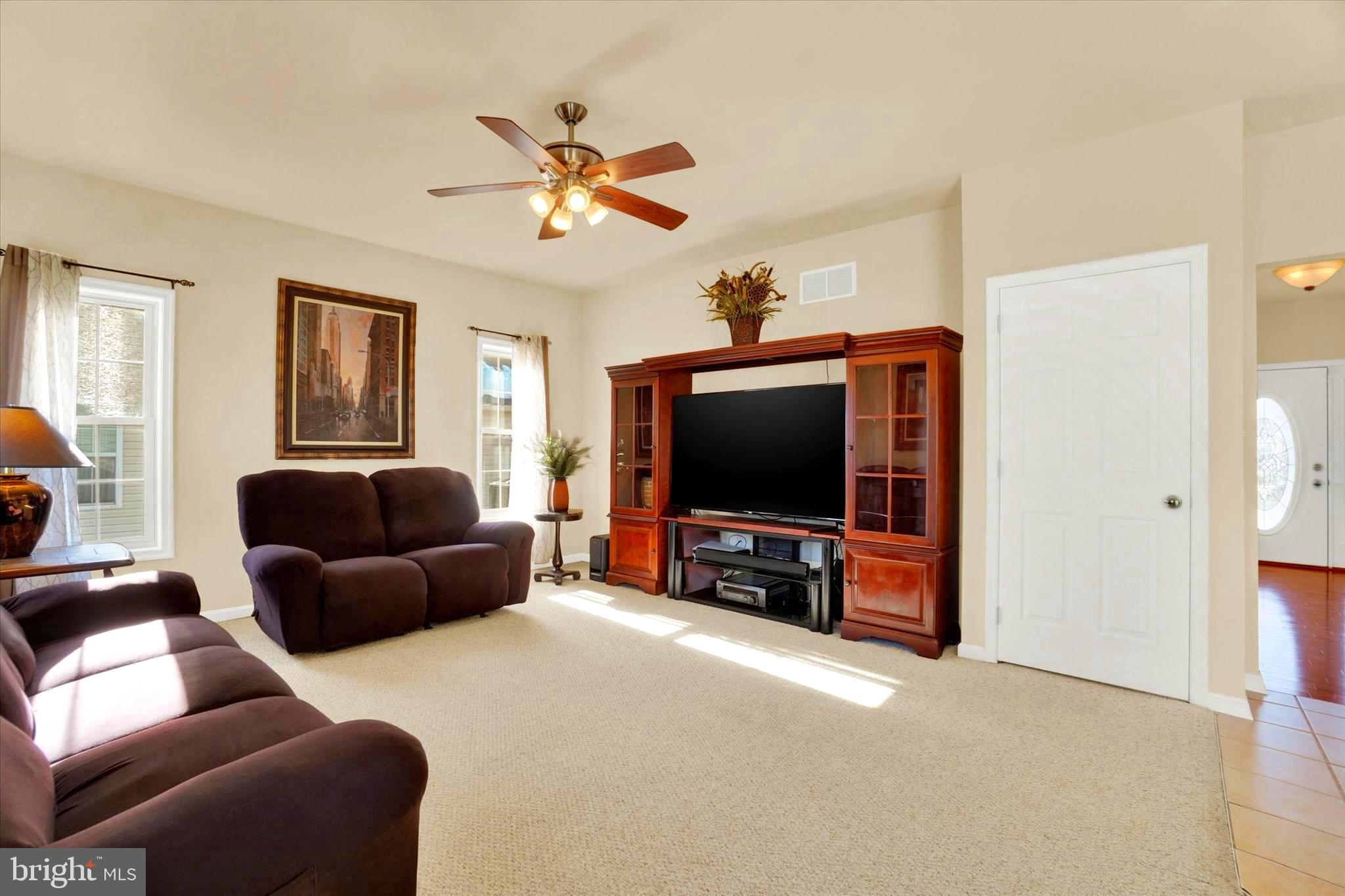 WELLINGTON GREENS - Residential