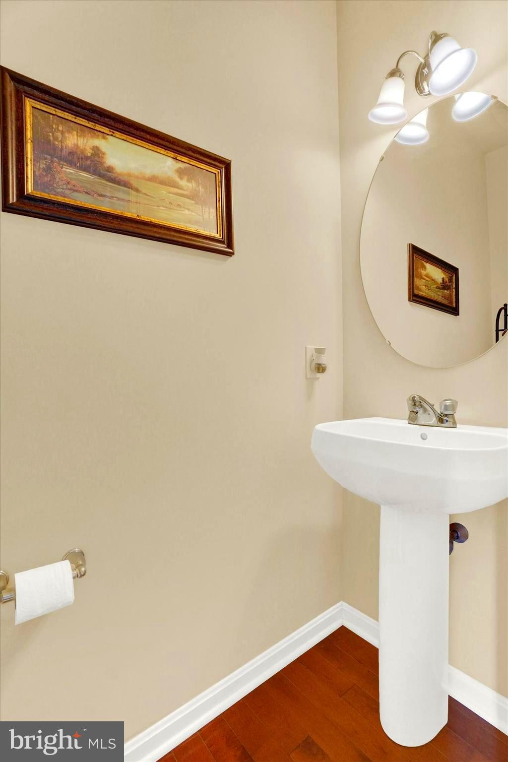 WELLINGTON GREENS - Residential