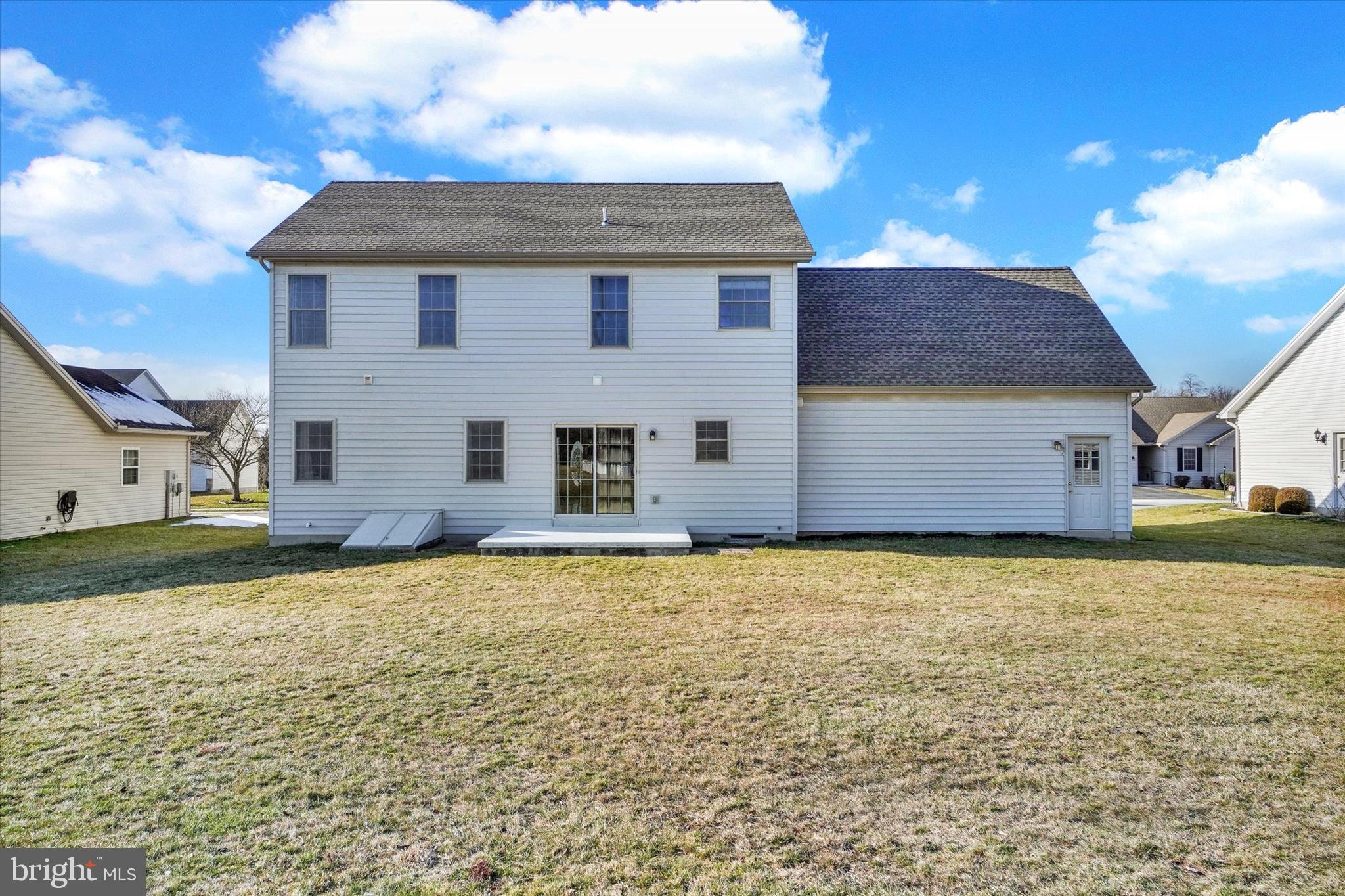 WELLINGTON GREENS - Residential