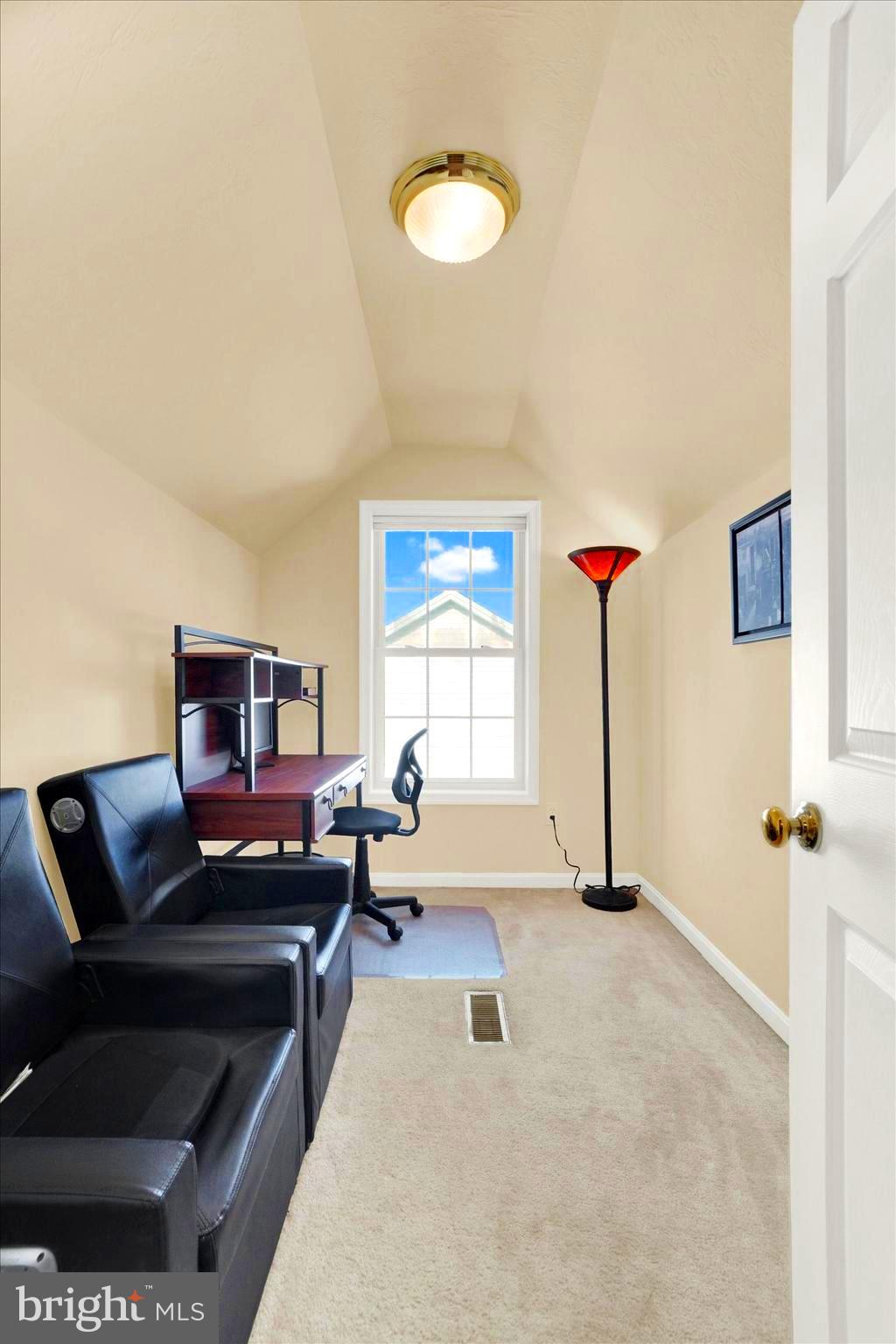 WELLINGTON GREENS - Residential