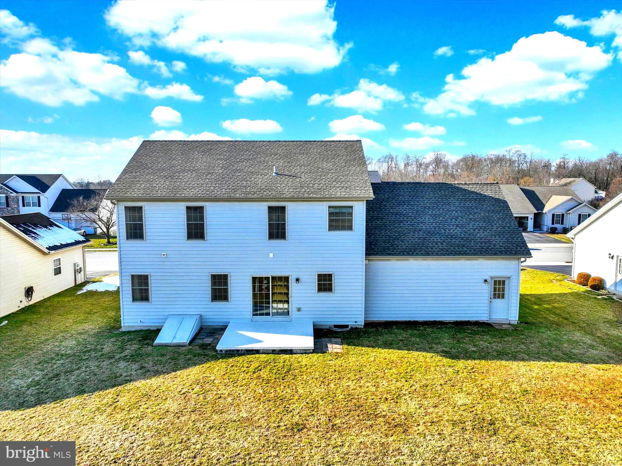 WELLINGTON GREENS - Residential