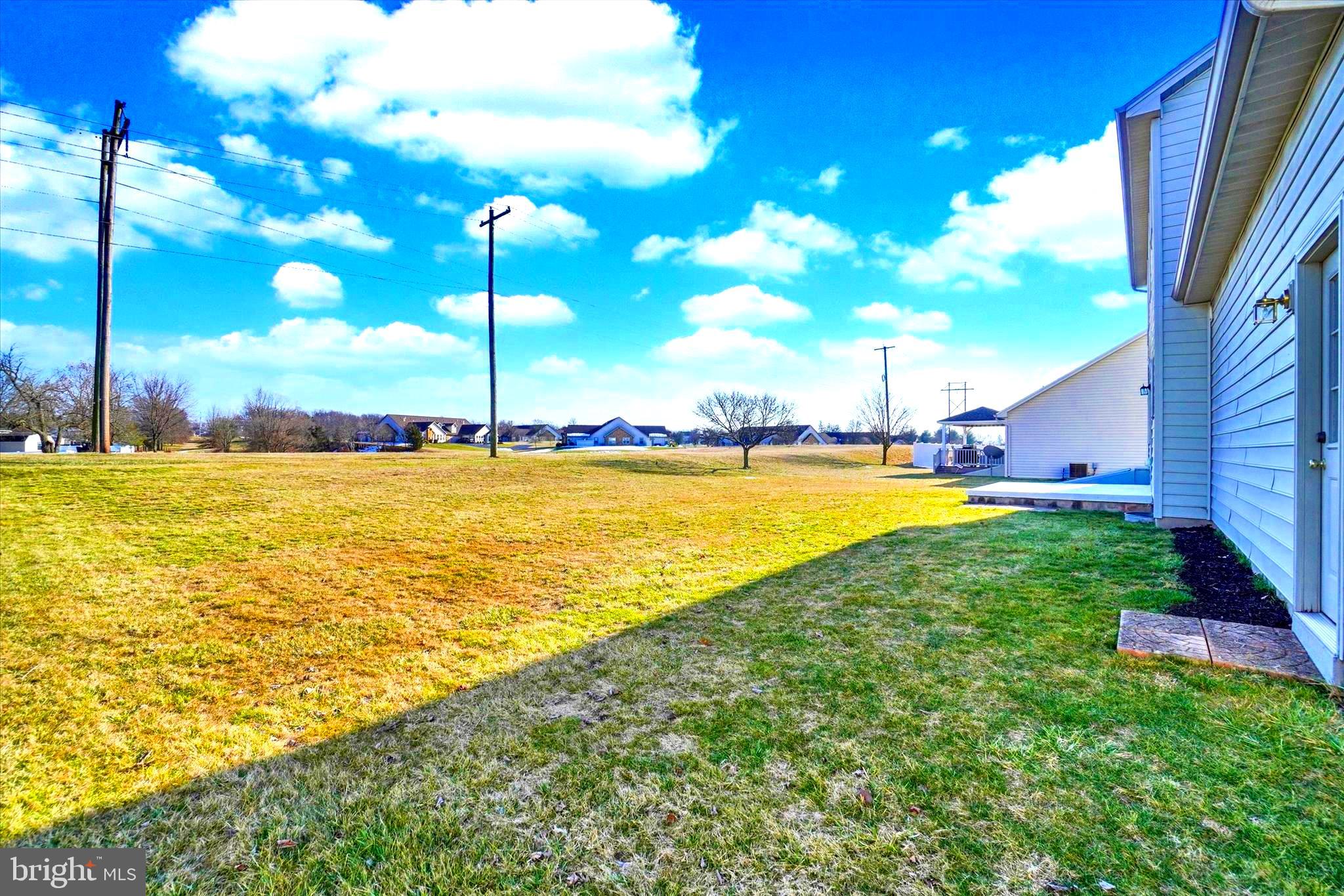 WELLINGTON GREENS - Residential