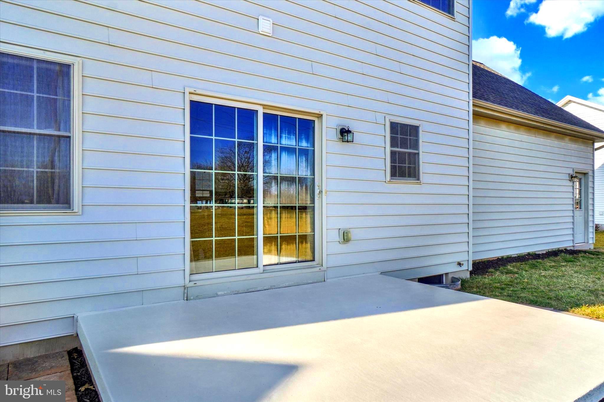 WELLINGTON GREENS - Residential