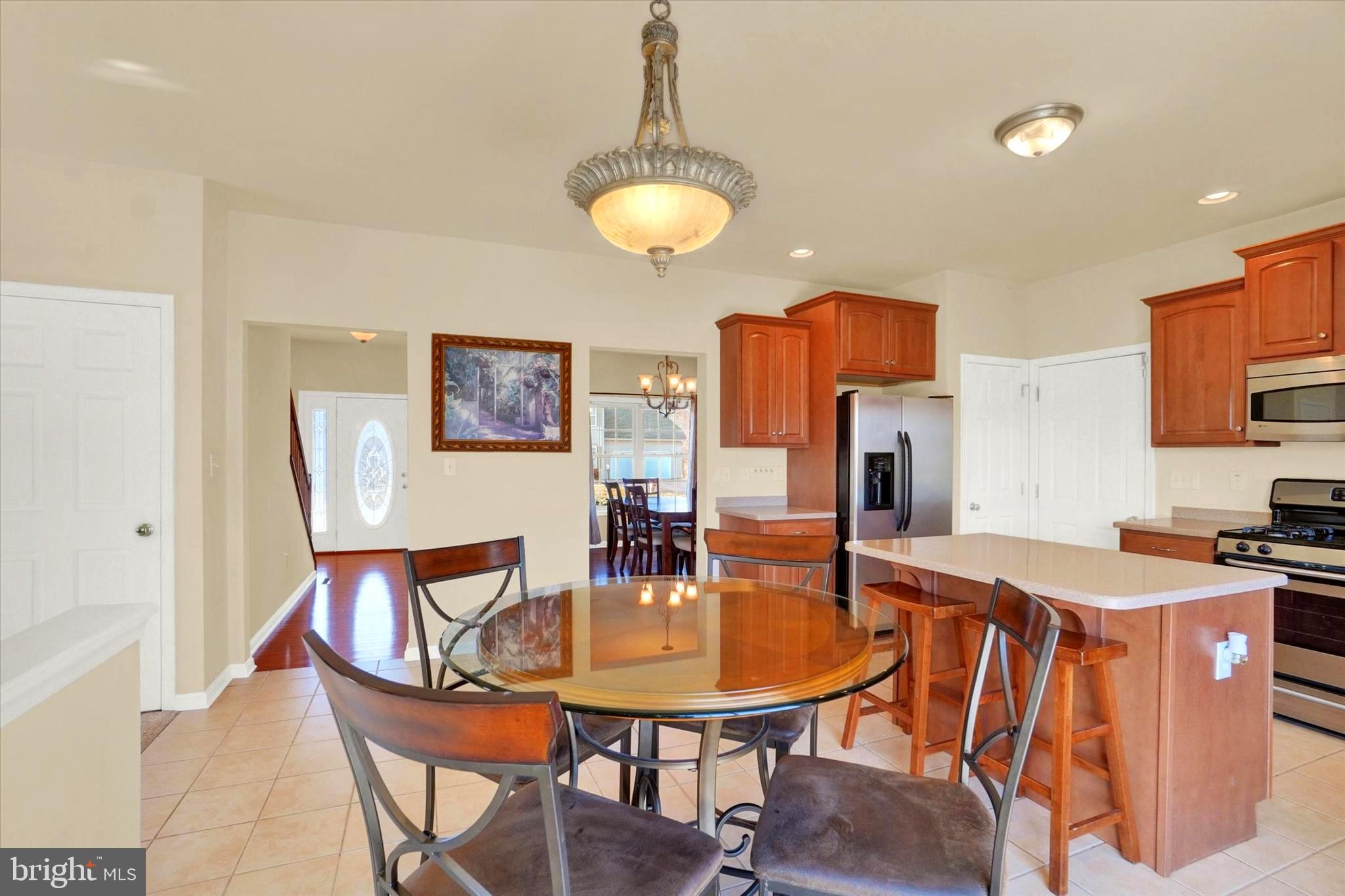 WELLINGTON GREENS - Residential