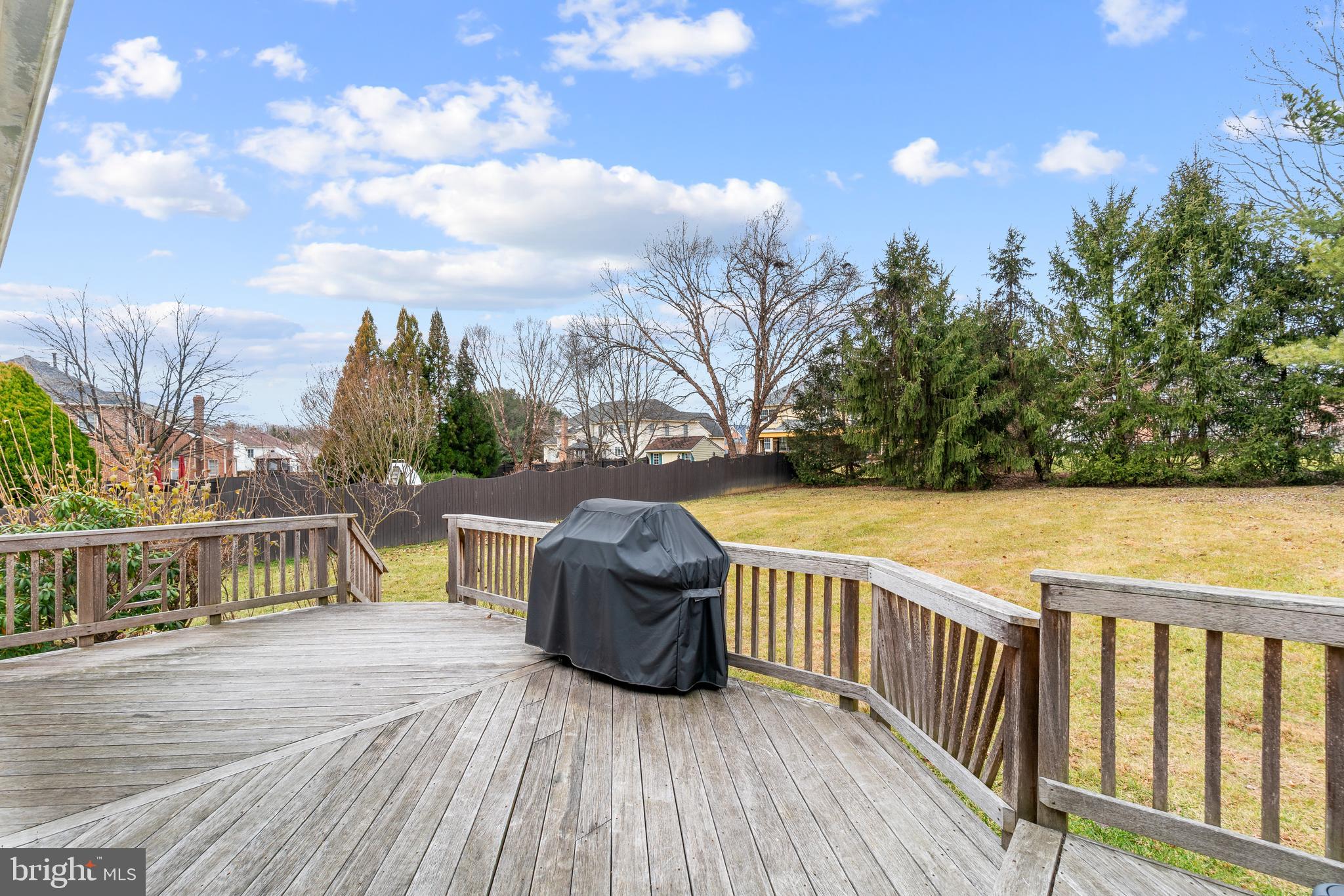 BROOKE MANOR - Residential