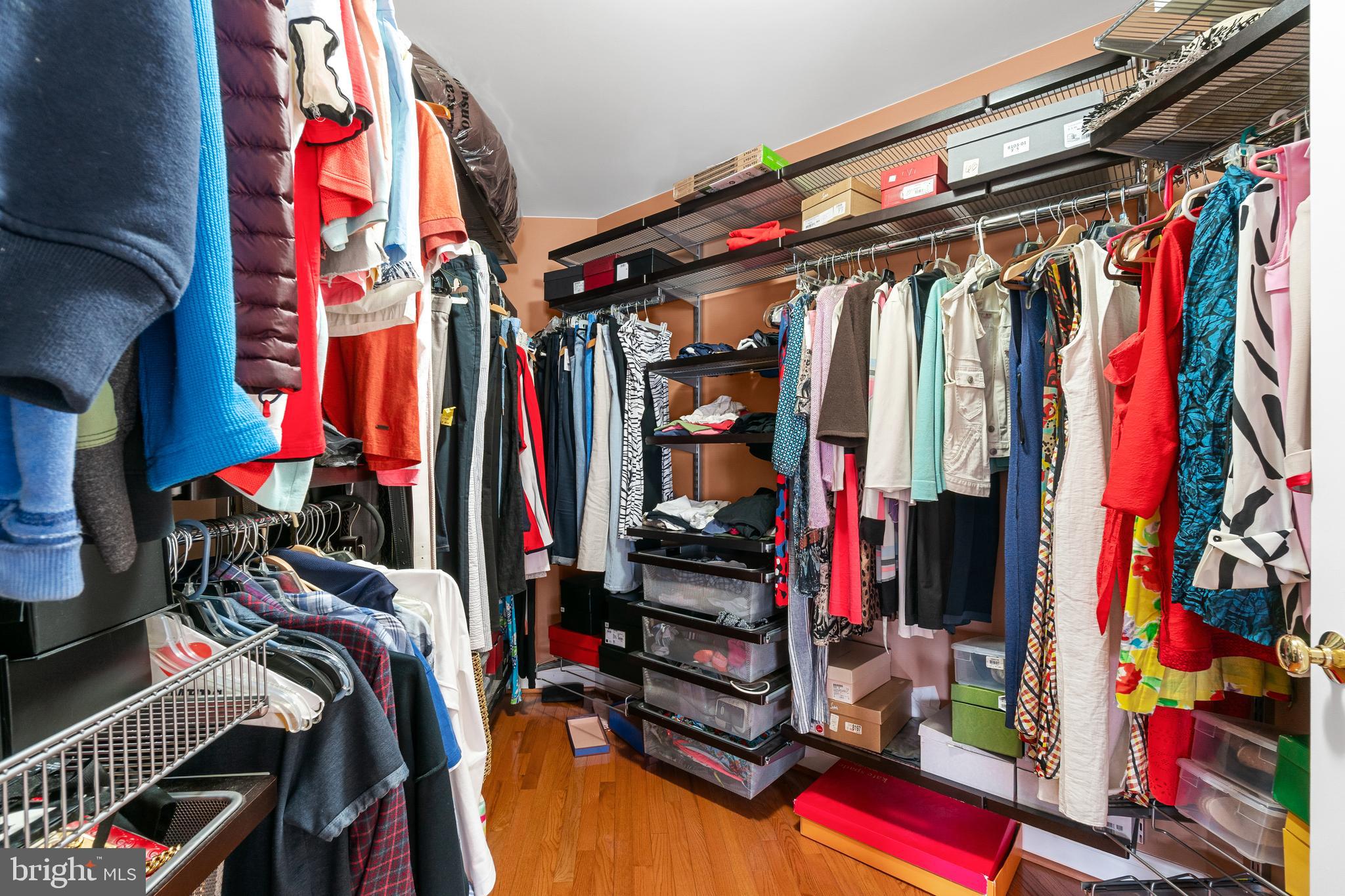 BROOKE MANOR - Residential