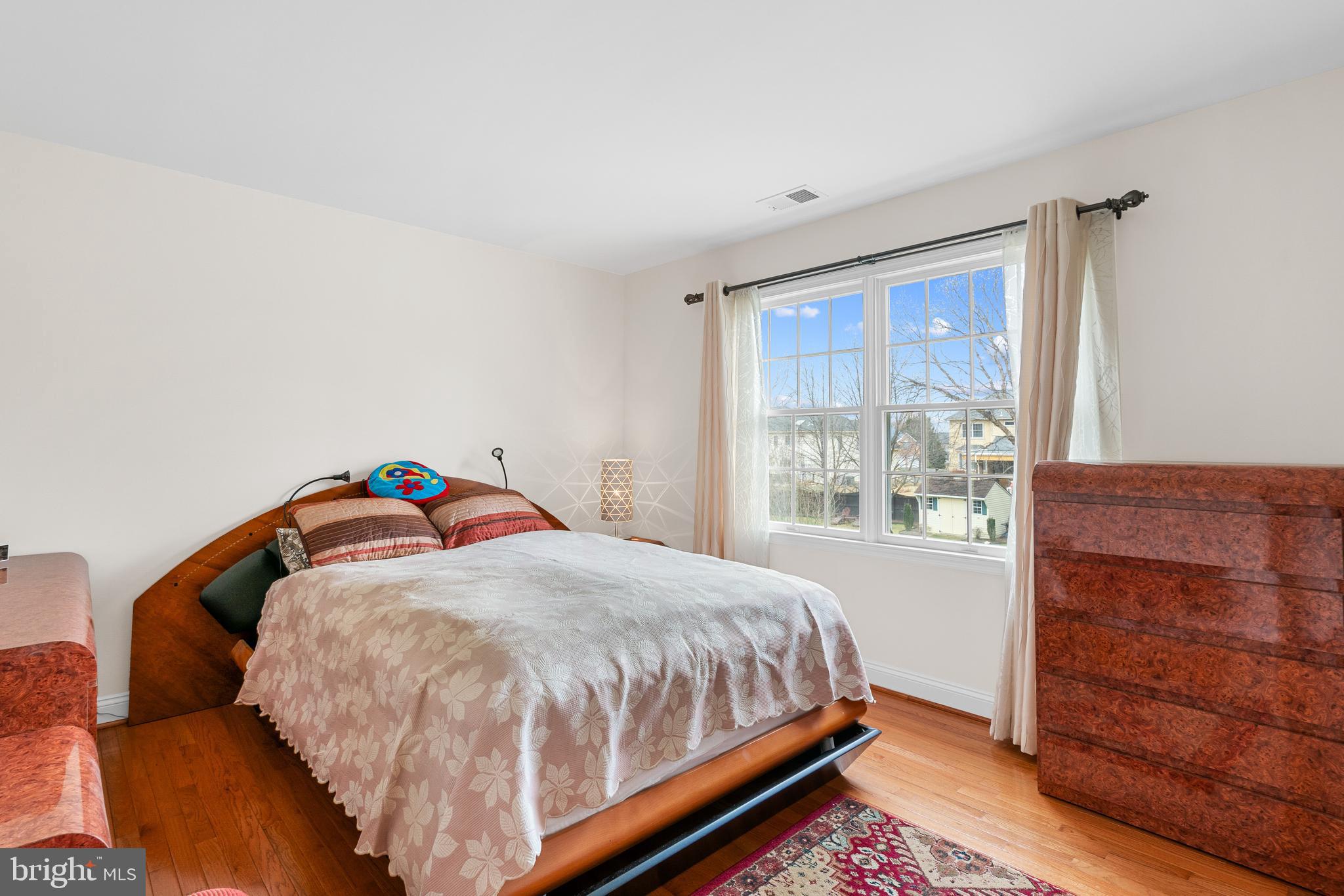 BROOKE MANOR - Residential