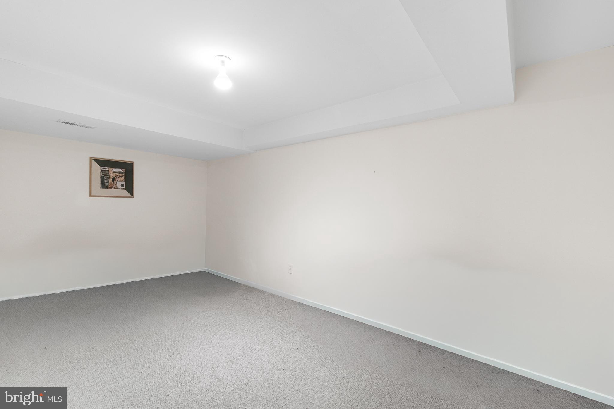 BROOKE MANOR - Residential