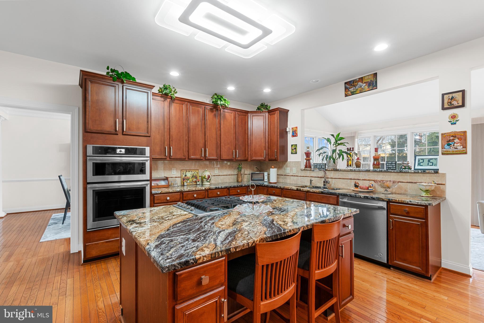 BROOKE MANOR - Residential