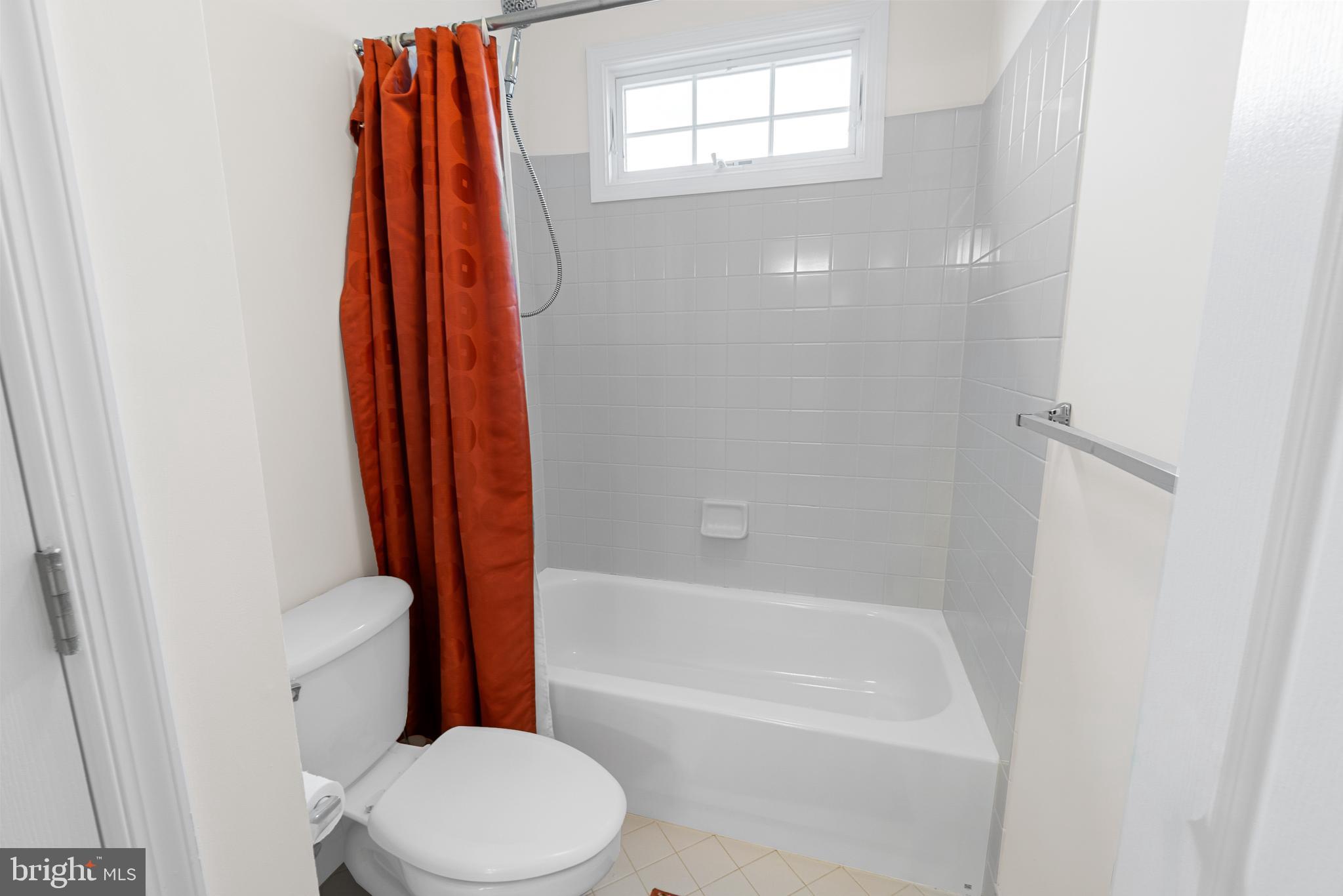 BROOKE MANOR - Residential