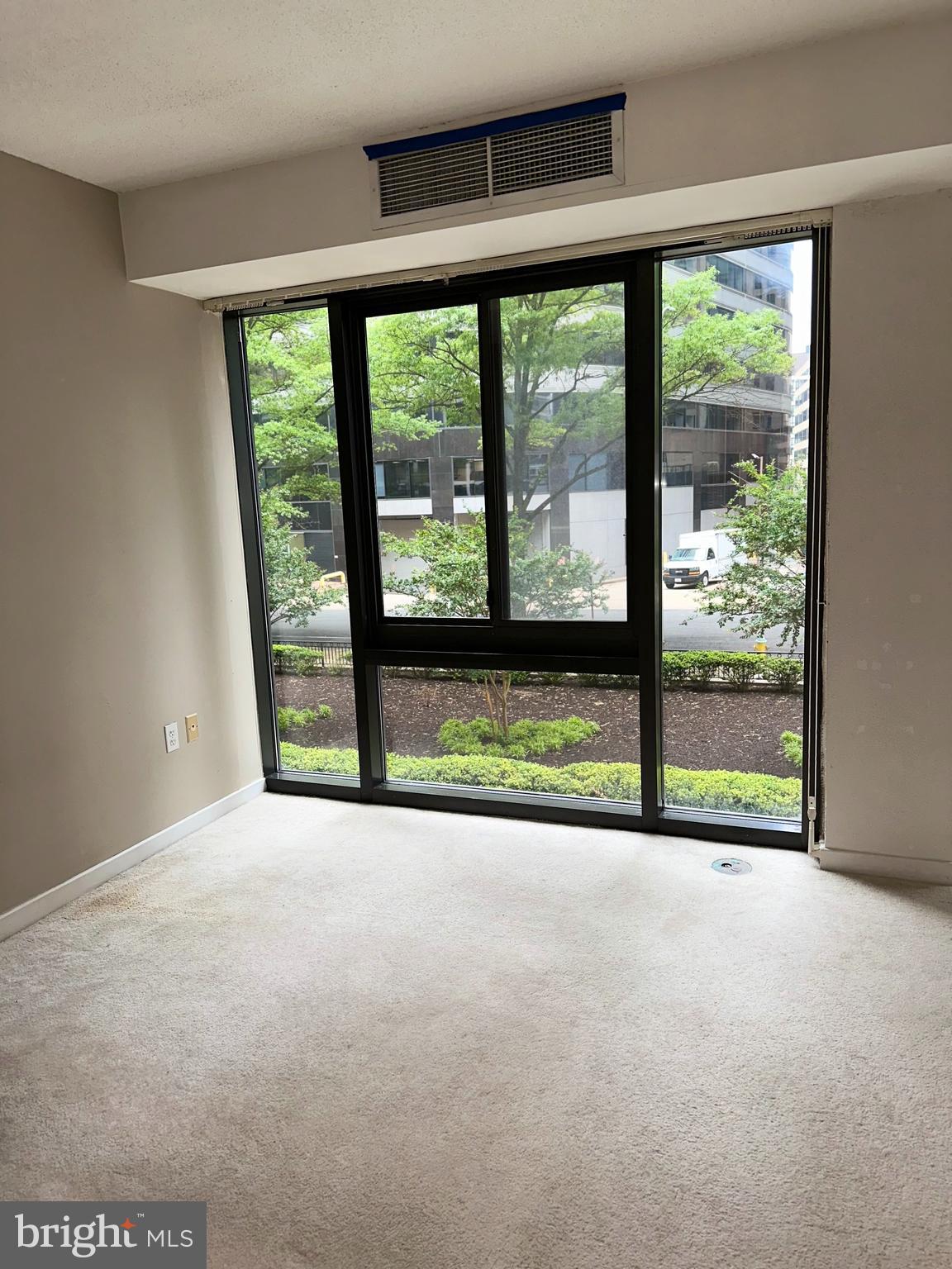 ATRIUM CONDO - Residential Lease