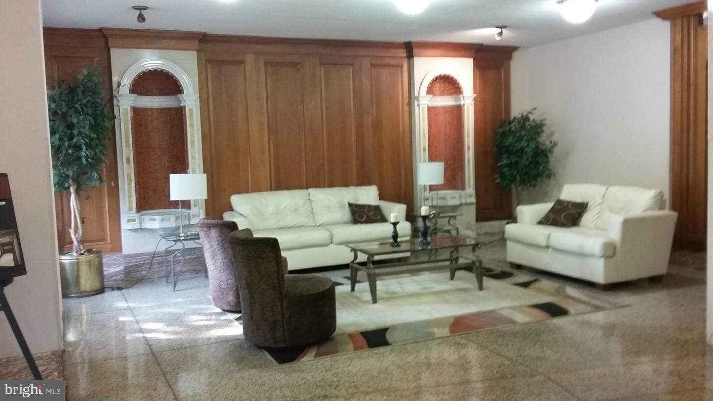 UNIVERSITY TOWERS CODM - Residential