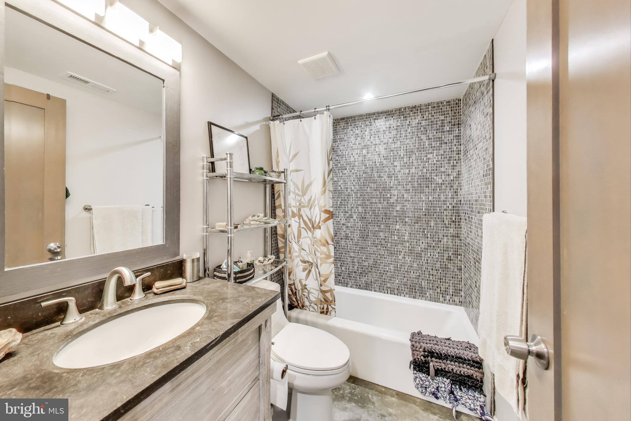 TAKOMA PARK - Residential